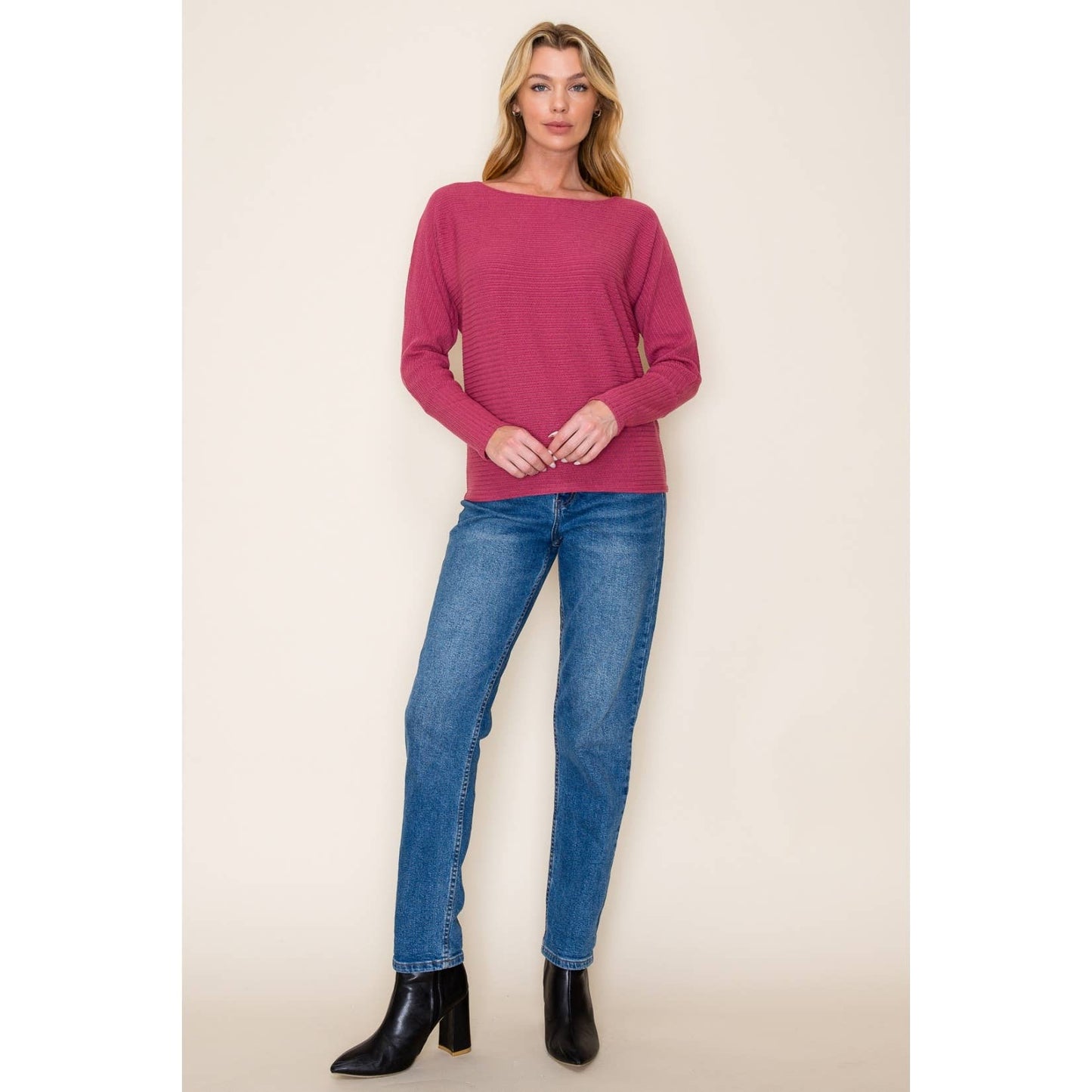 STACCATO BOAT NECK LONG DOLMAN SLEEVE TEXTURED KNIT TOP