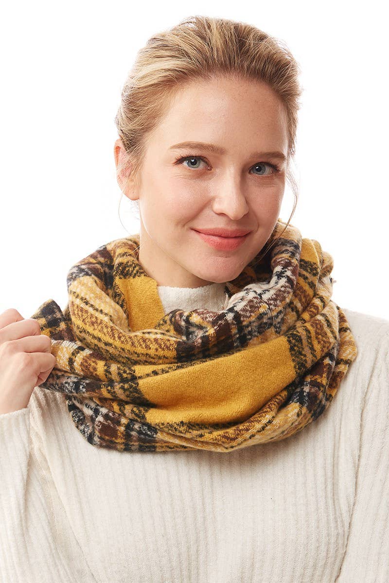 Women's Winter Plaid Patterned Infinity Scarf