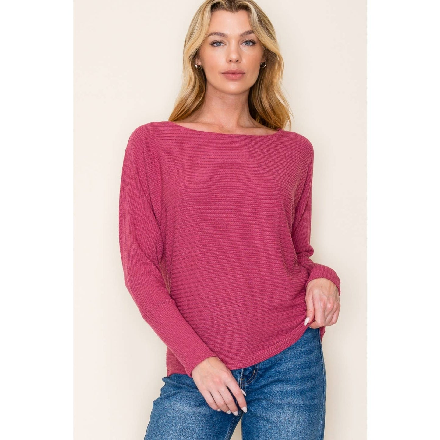 STACCATO BOAT NECK LONG DOLMAN SLEEVE TEXTURED KNIT TOP
