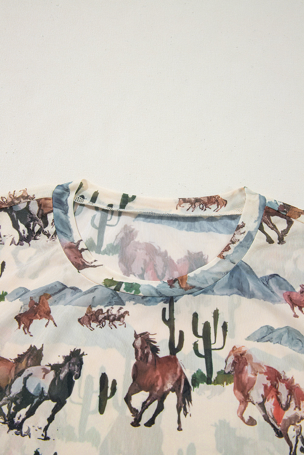 Beige Vintage Mustang River Print Mesh T Shirt