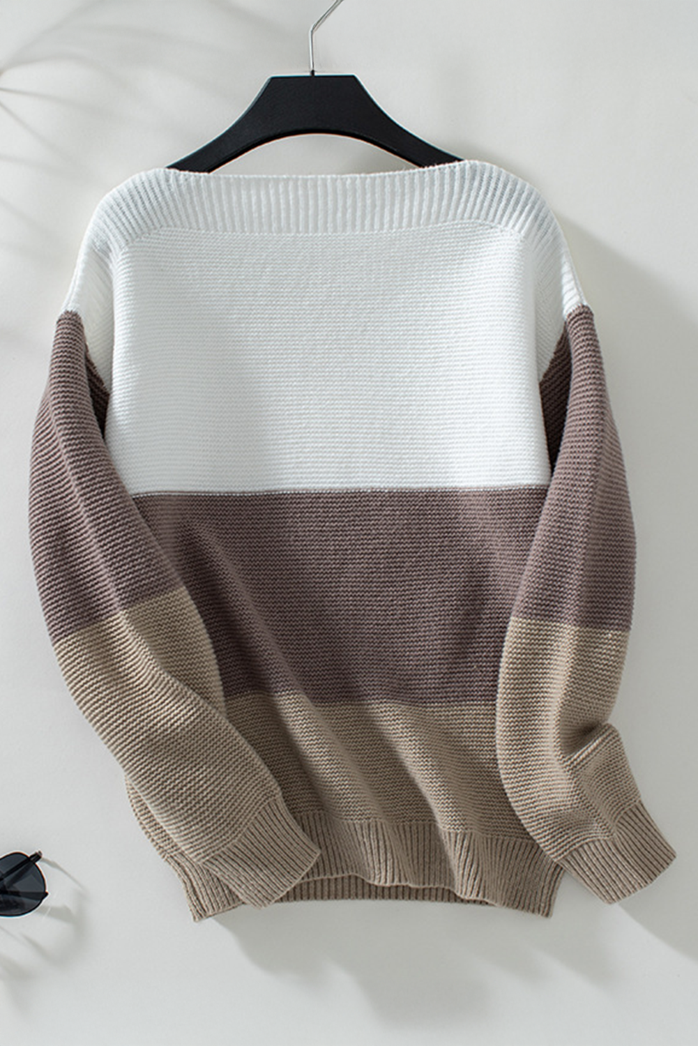 Colorblock Knitted Buttoned Shoulder Sweater