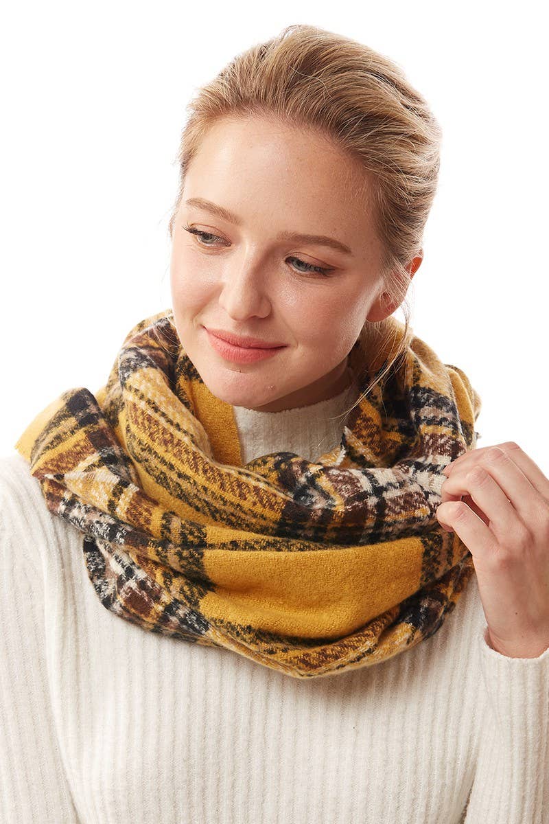 Women's Winter Plaid Patterned Infinity Scarf