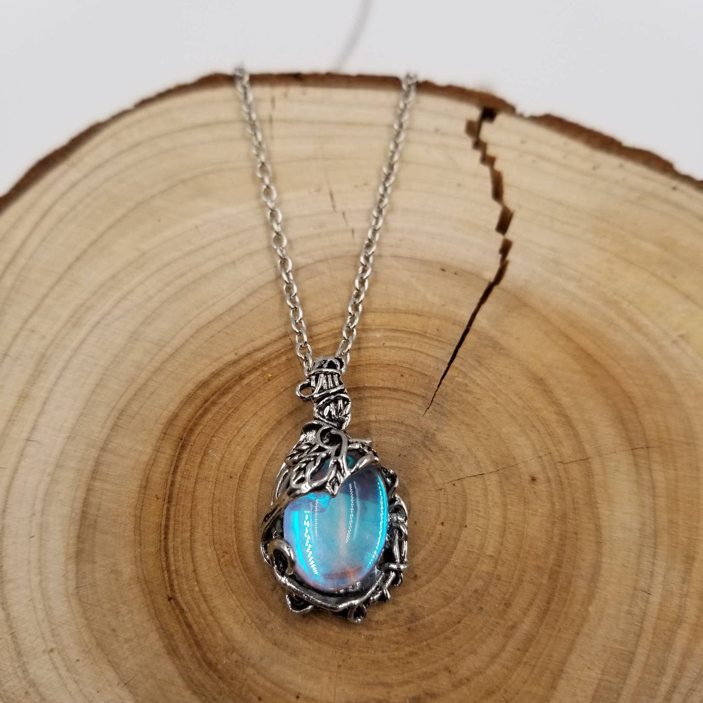 Vintage Moonlight Stone Necklace