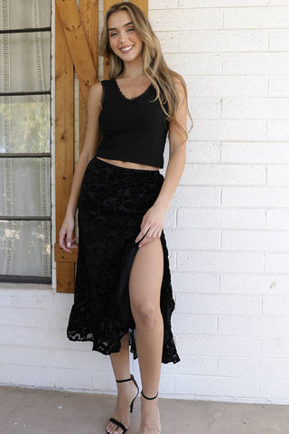 BURNOUT VELVET SIDE SLIT RUFFLE SKIRT