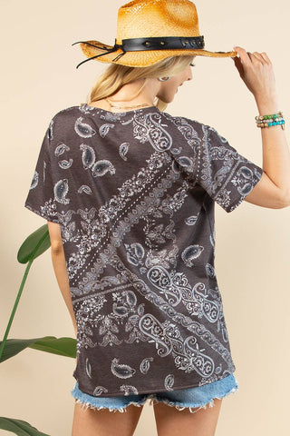CLEARANCE  BANDANA PRINT SHORT SLEEVE T-SHIRT