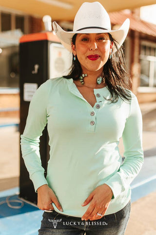 Mint Western Quarter Concho Button Long Sleeve Top