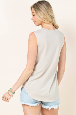 AVERY ADDISON KEEP IT WILD HORSE GRAPHIC SLEEVELESS TOP
