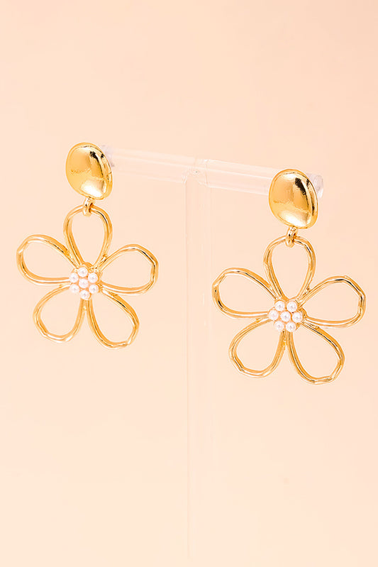 Gold Vintage Cut Out Flower Pearl Decor Stud Earrings