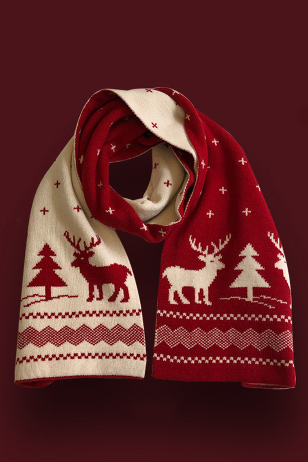 Red and White Reindeer Christmas Tree Print Knitted Scarf-reversible