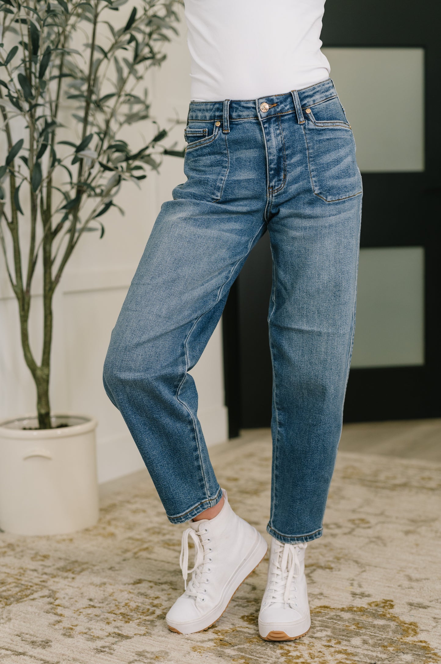 Judy Blue Jeans Bella High Waist Soft Barrel Stitch Thru Pocket