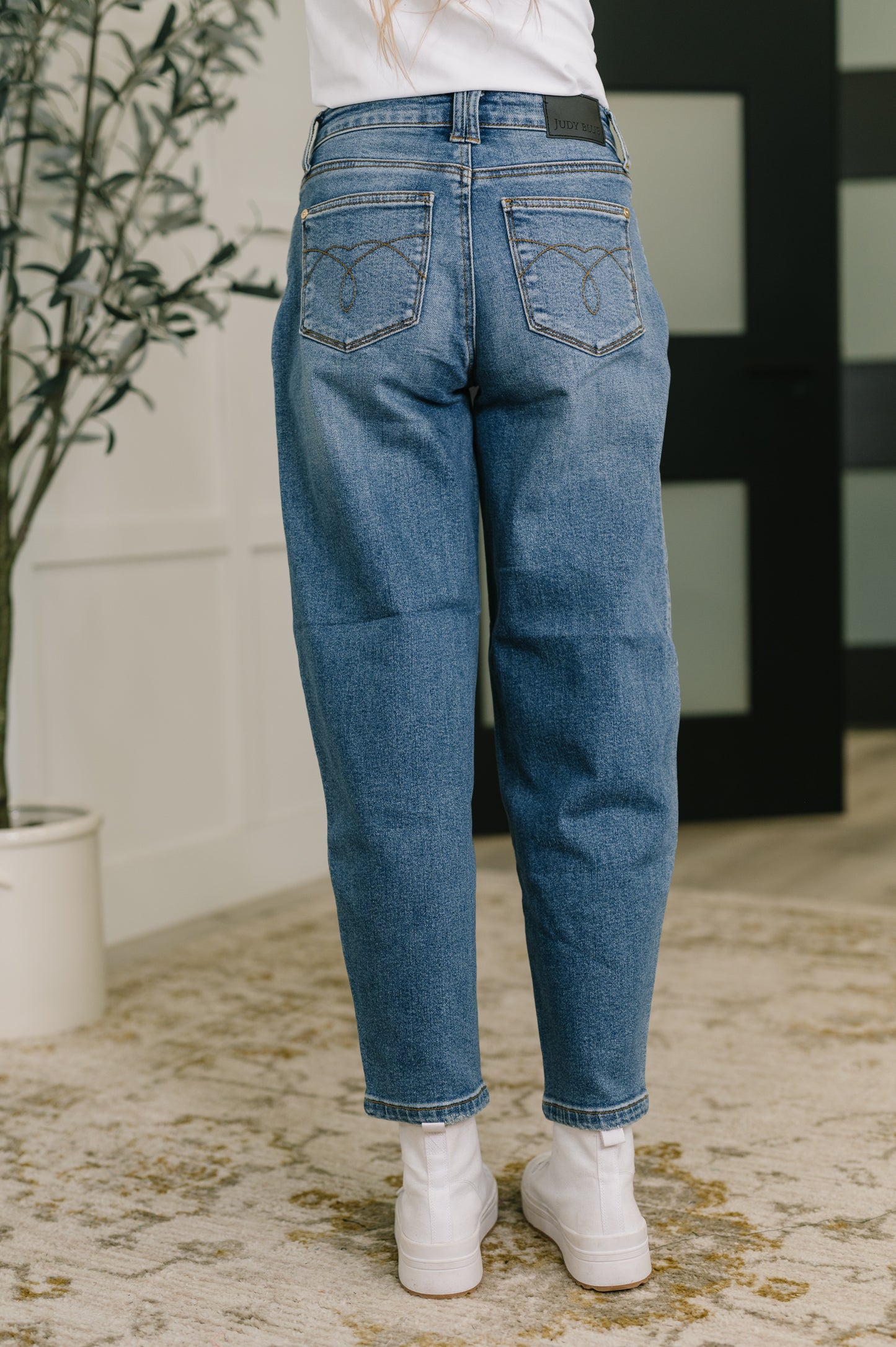 Judy Blue Jeans Bella High Waist Soft Barrel Stitch Thru Pocket