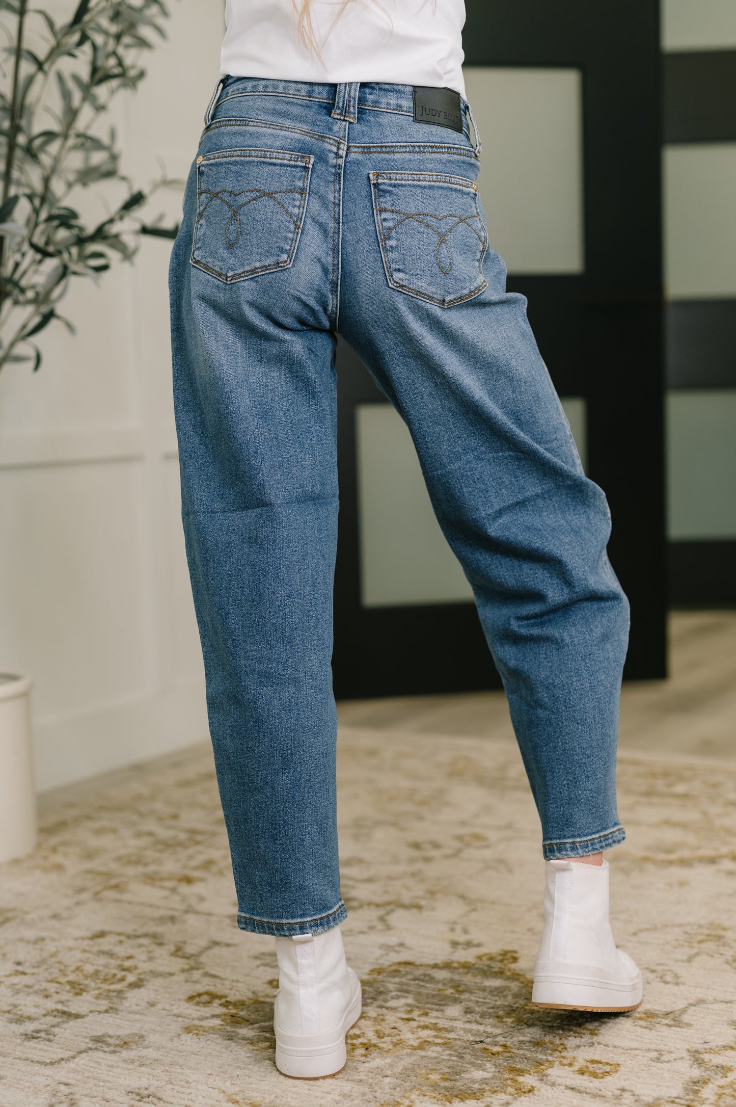 Judy Blue Jeans Bella High Waist Soft Barrel Stitch Thru Pocket