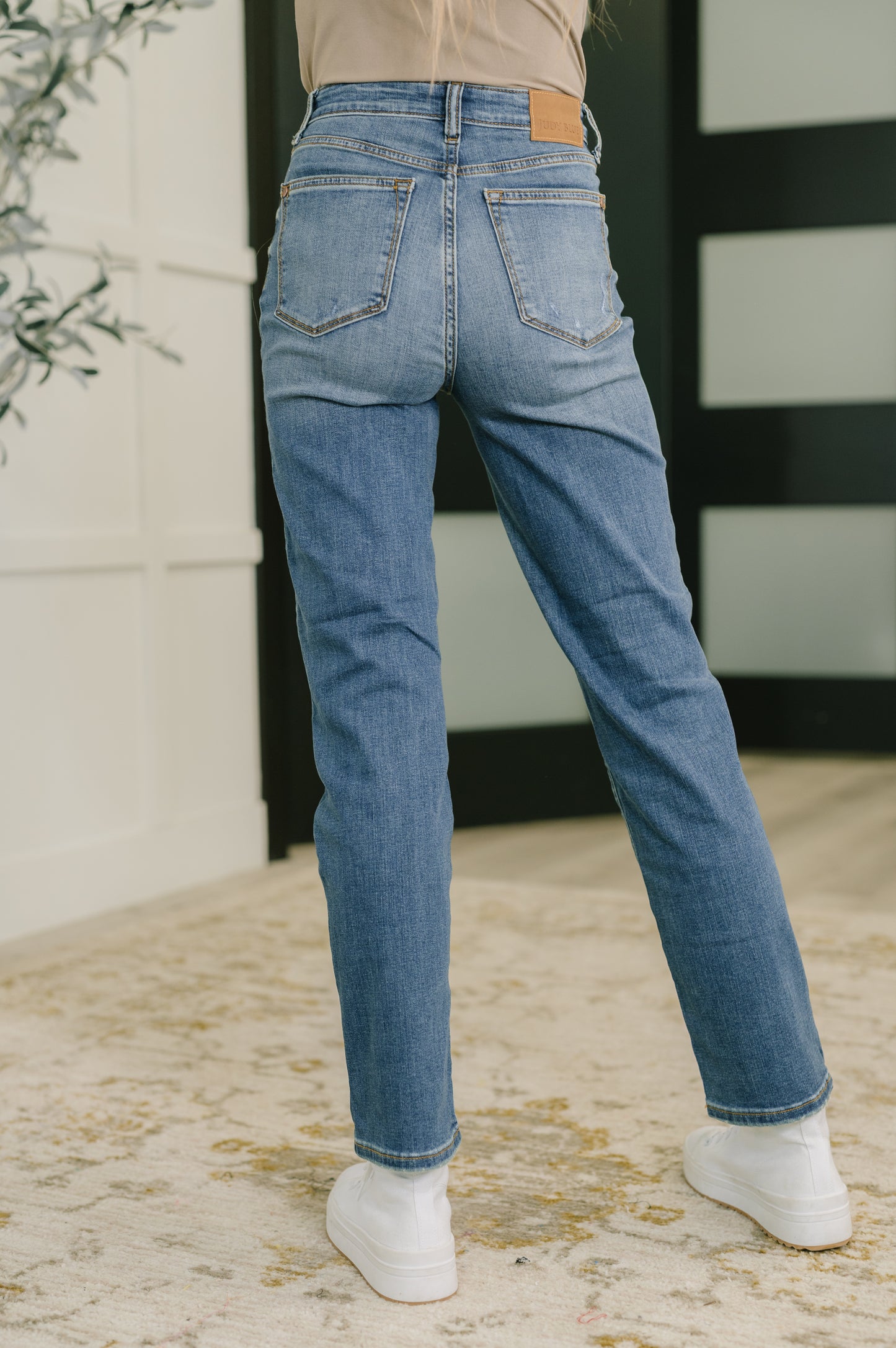 Judy Blue Izzie High Waist Straight Fit