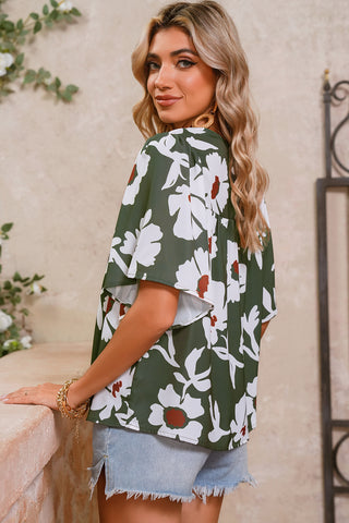 CLEARANCE Green Allover Abstract Print Top