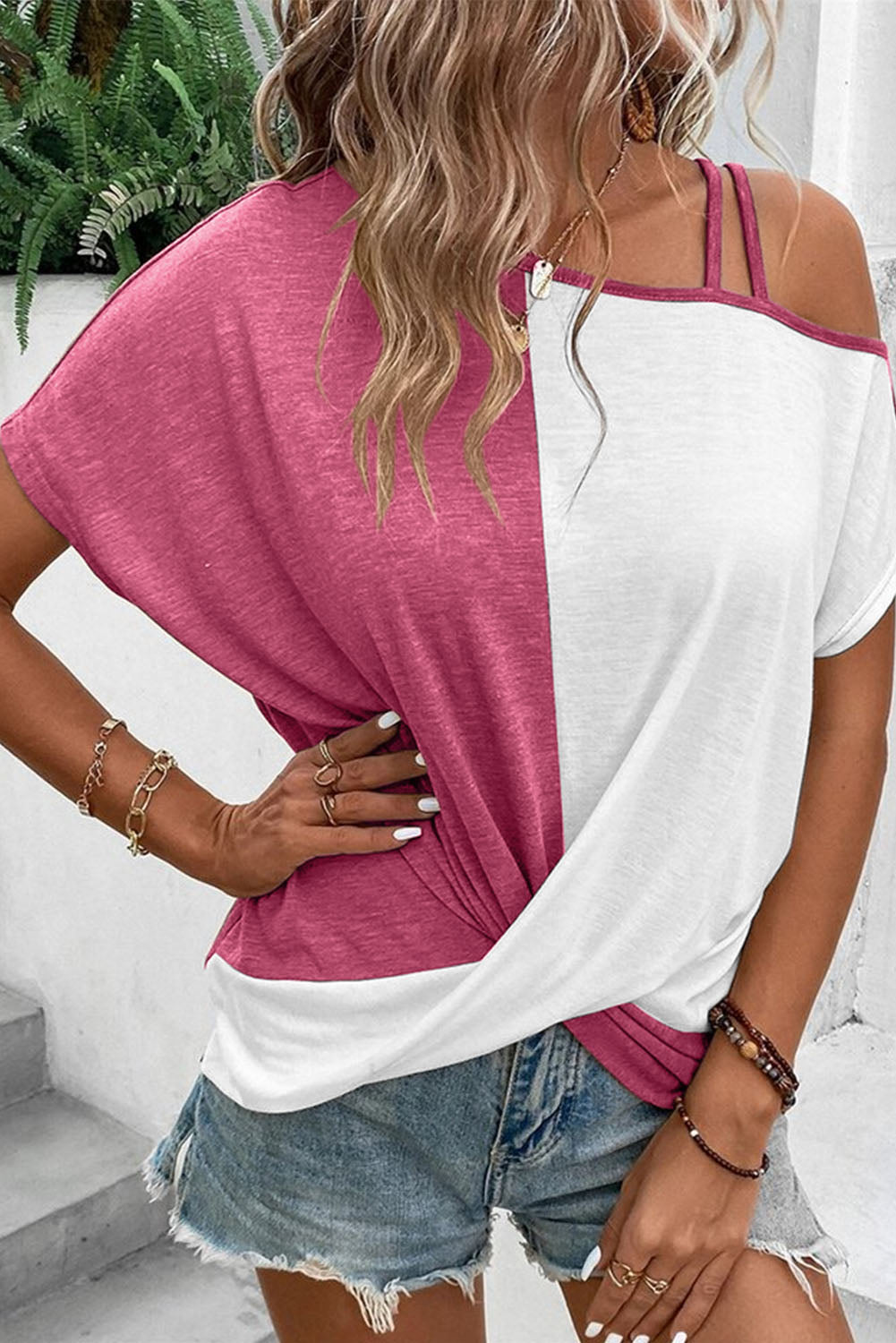 Asymmetric Colorblock Strappy Cold Shoulder Twist Hem Top