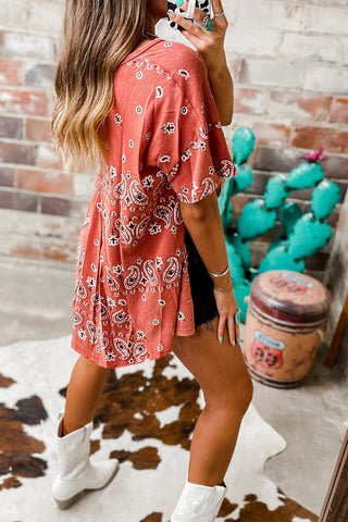 CLEARANCE Paisley Print Side Slits Crew Neck T Shirt