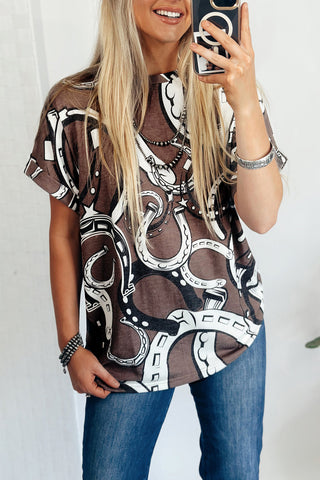 CLEARANCE Lucky Horseshoes Graphic Round Neck T-shirt