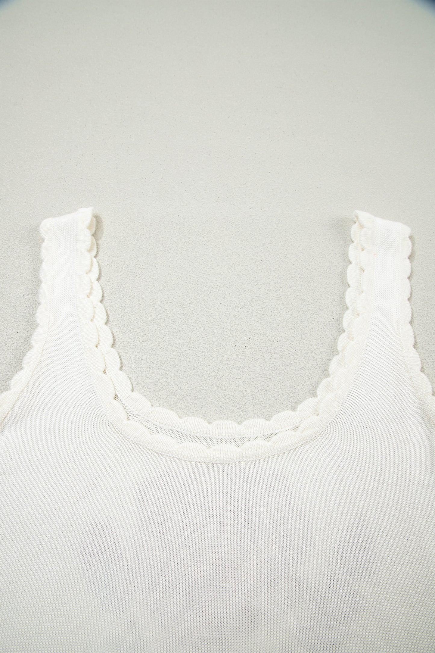 White Retro Floral Print Scalloped Square Neck Knit tank