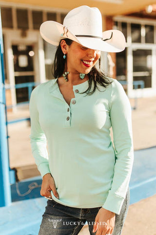 Mint Western Quarter Concho Button Long Sleeve Top