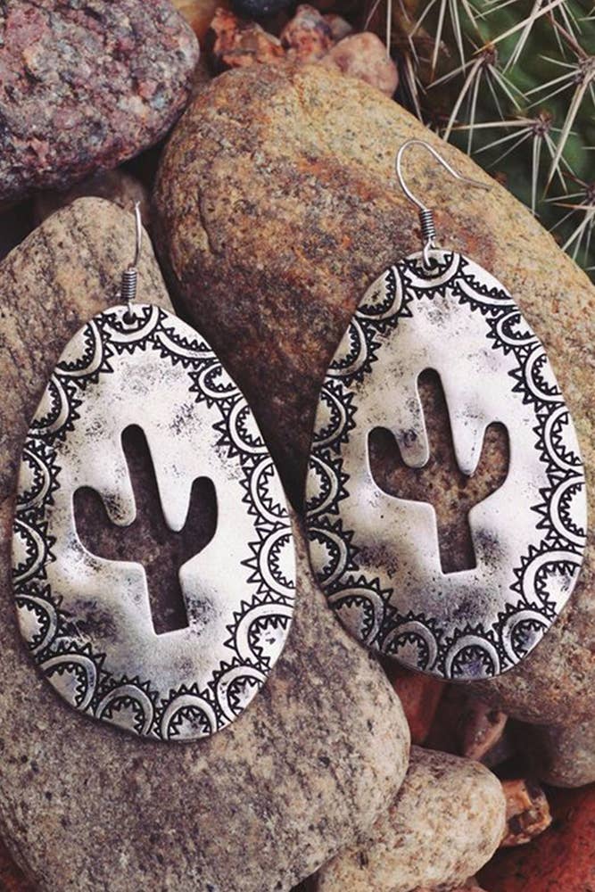 Hollow-out Cactus Decor Drop Earrings