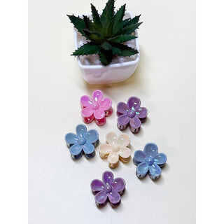 Mini Shinny Daisy Flower Hair Claw clip