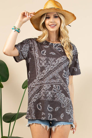 CLEARANCE  BANDANA PRINT SHORT SLEEVE T-SHIRT