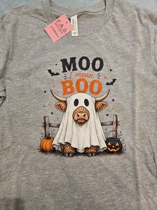 MOO I MEAN BOO GRAPHIC T-SHIRT HALLOWEEN